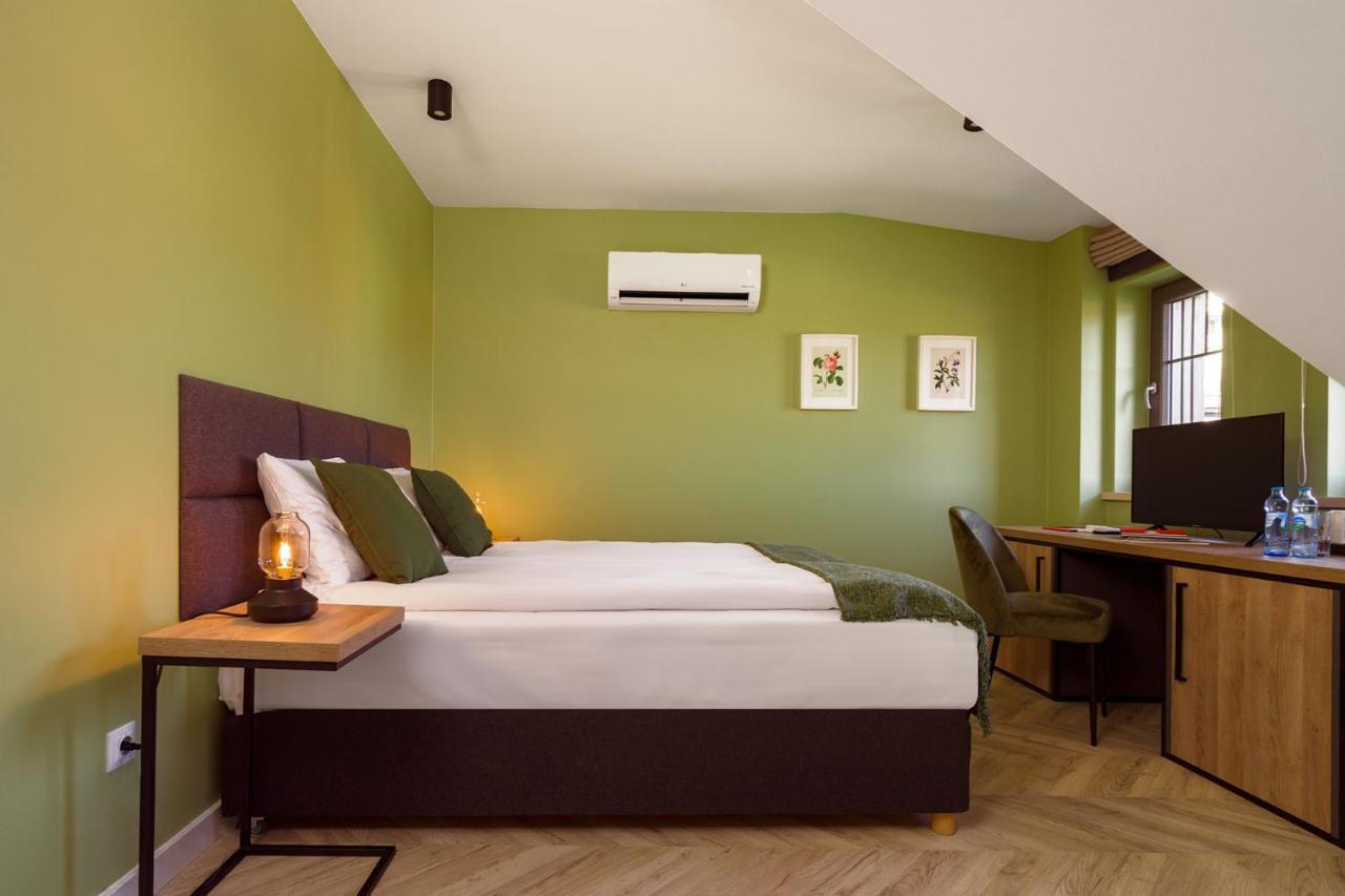 Kamienica Portowa Aparthotel Mikołajki Eksteriør bilde