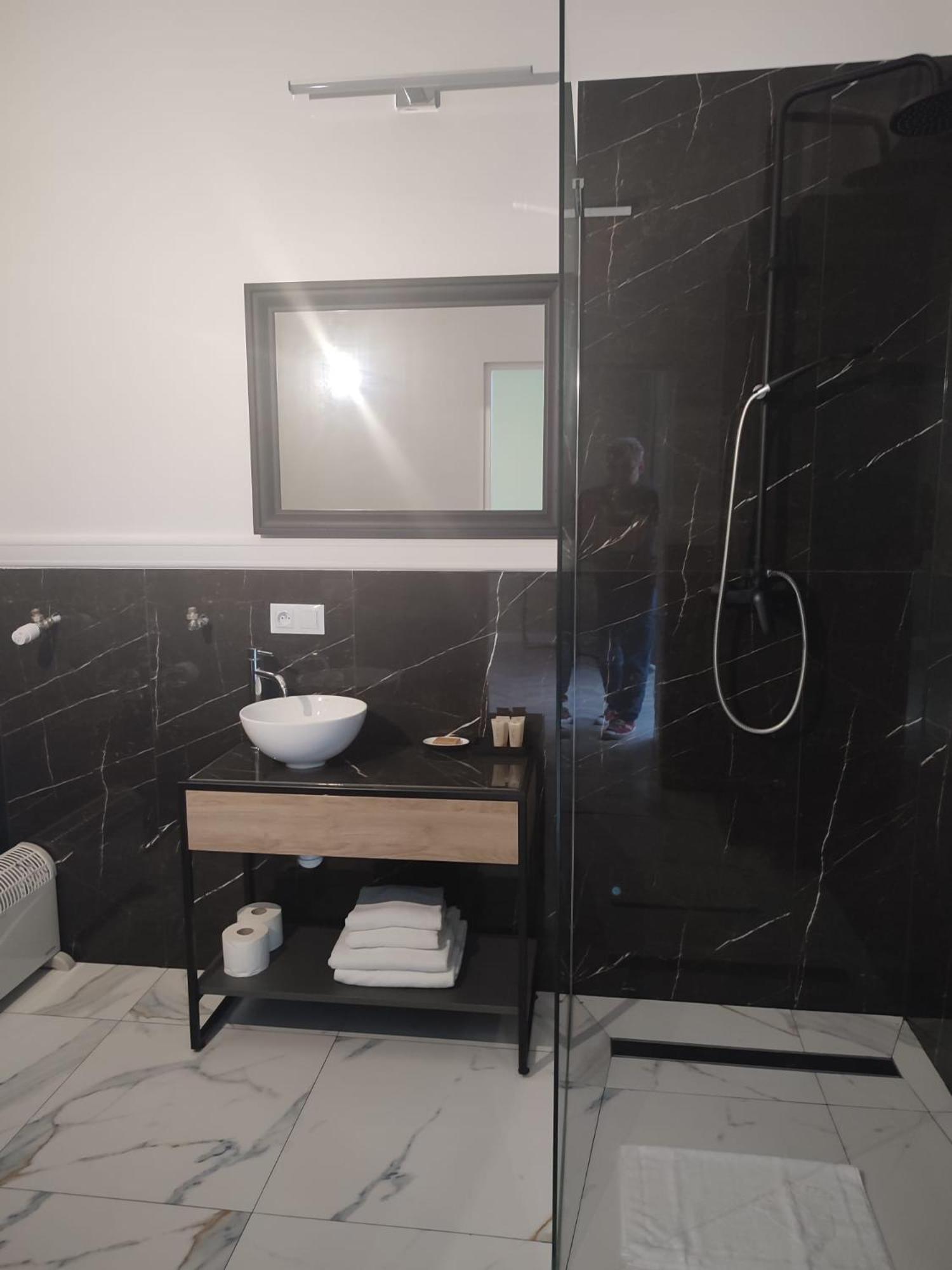 Kamienica Portowa Aparthotel Mikołajki Eksteriør bilde
